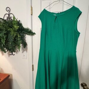 Green Sleeveless Dress